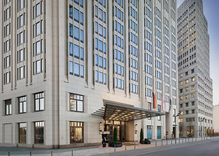 Ritz-Carlton,